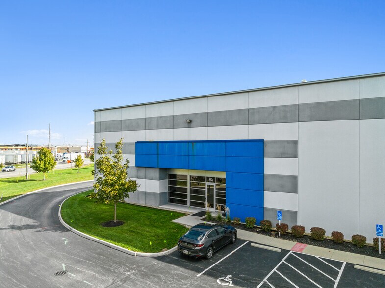 More Photos Of 6054 Shook Rd, Lockbourne Warehouse For Lease
