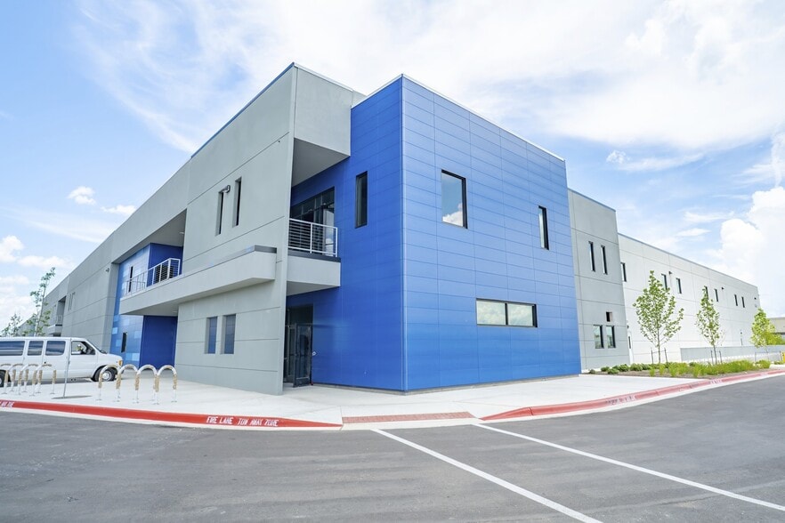 More Photos Of 15508 Impact Way, Pflugerville Warehouse For Lease