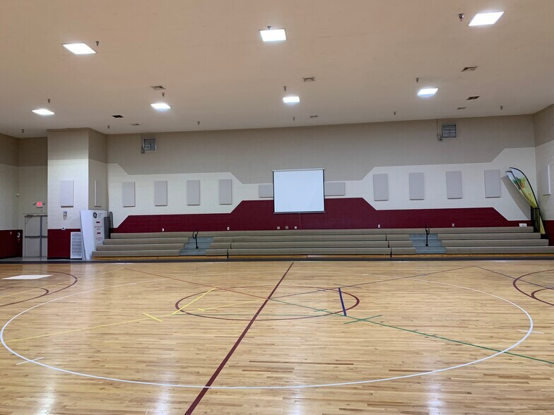 More Photos Of 31 Calhoun Ave, Greenville Religious Facility For Lease