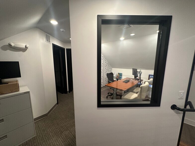 More Photos Of 118 N 3rd St, Grand Haven Office For Sale