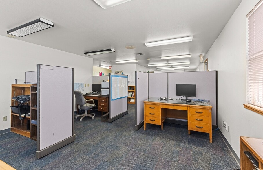 More Photos Of 307 Highway 42 E, Coquille Industrial For Sale
