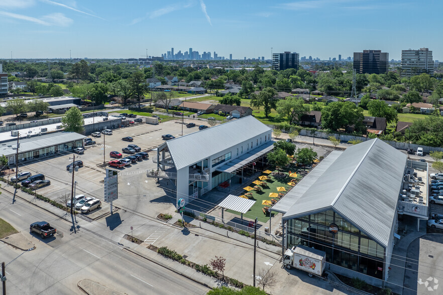 More Photos Of 1225 W 34th St, Houston Unknown For Lease