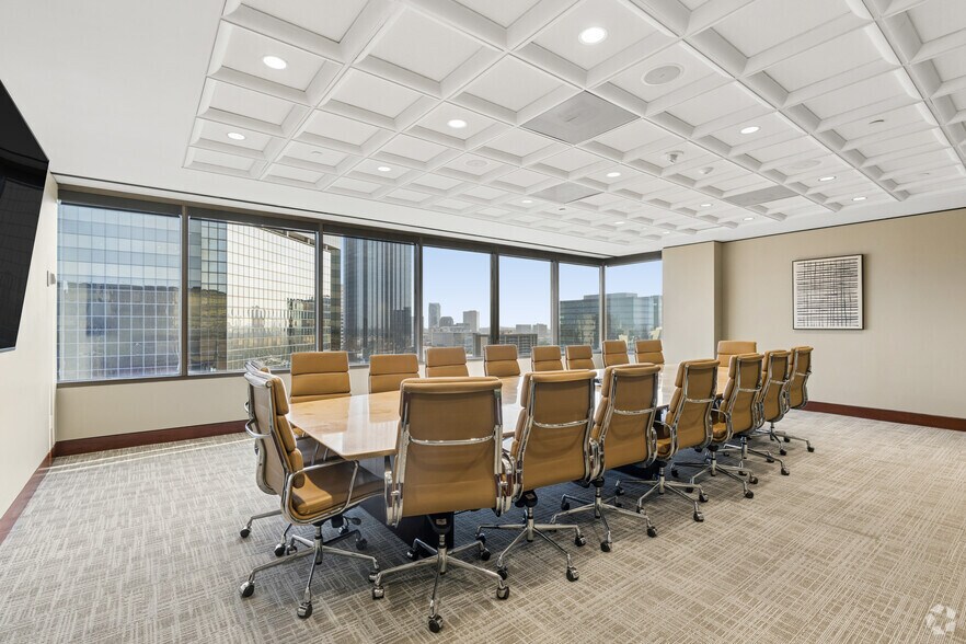 More Photos Of 3050 Post Oak Blvd, Houston Office For Lease
