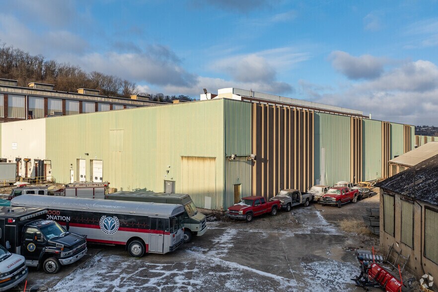 More Photos Of 1003-1005 Airbrake Ave, Wilmerding Distribution For Lease