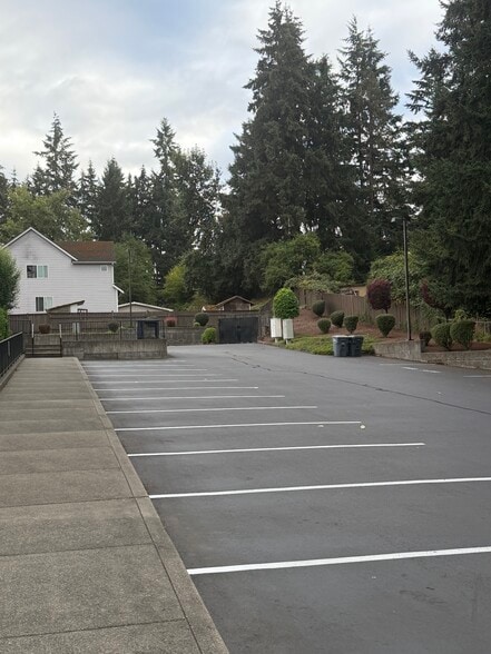 More Photos Of 1002 39th Ave SW, Puyallup Office For Lease
