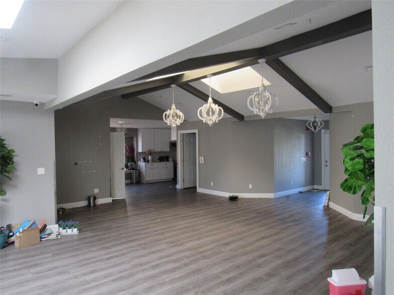 More Photos Of 9754 Amberley Dr, Dallas Assisted Living For Sale