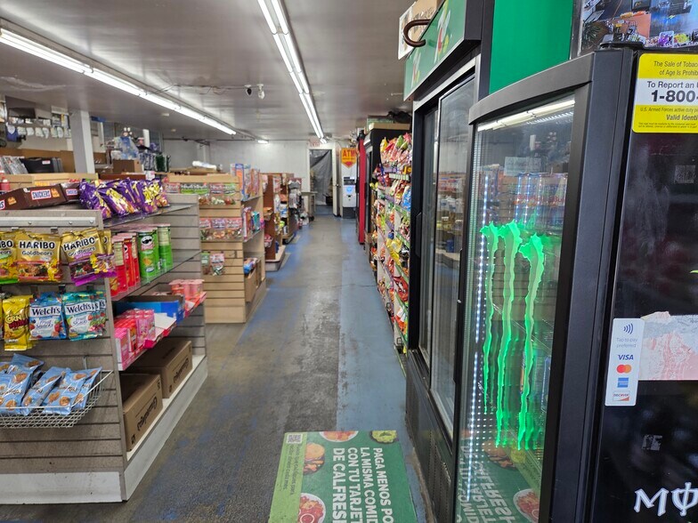 More Photos Of 4211 E Olympic Blvd, Los Angeles Freestanding For Sale