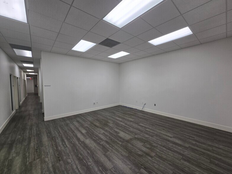 More Photos Of 1351 Sawgrass Corporate Pky, Sunrise Loft Creative Space For Lease