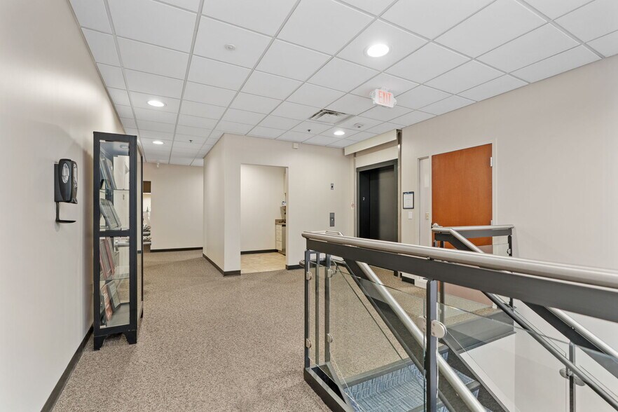 More Photos Of 2775 Blue Water Rd, Eagan Office For Sale