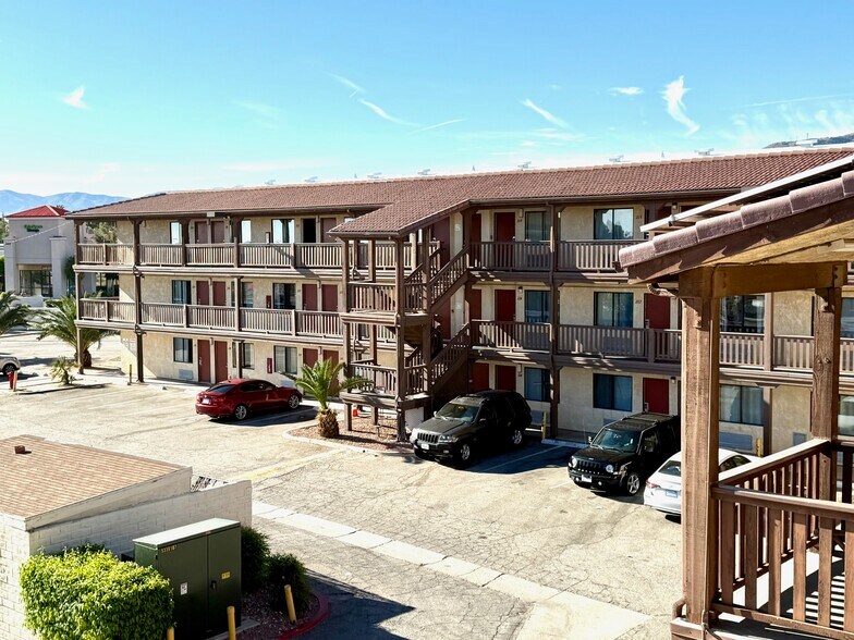 More Photos Of 430 W Palmdale Blvd, Palmdale Hotel For Sale