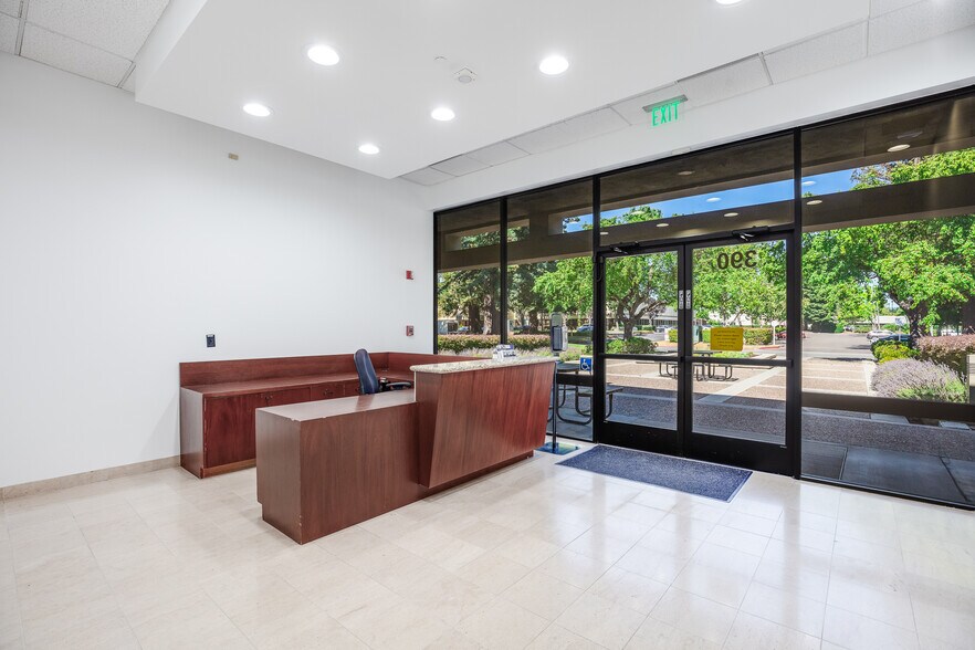 More Photos Of 390-392 Potrero Ave, Sunnyvale Research And Development For Lease
