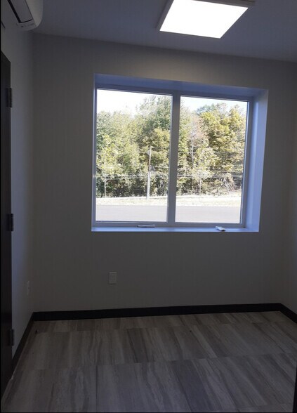 More Photos Of 2256 NY-17K, Montgomery Distribution For Sale