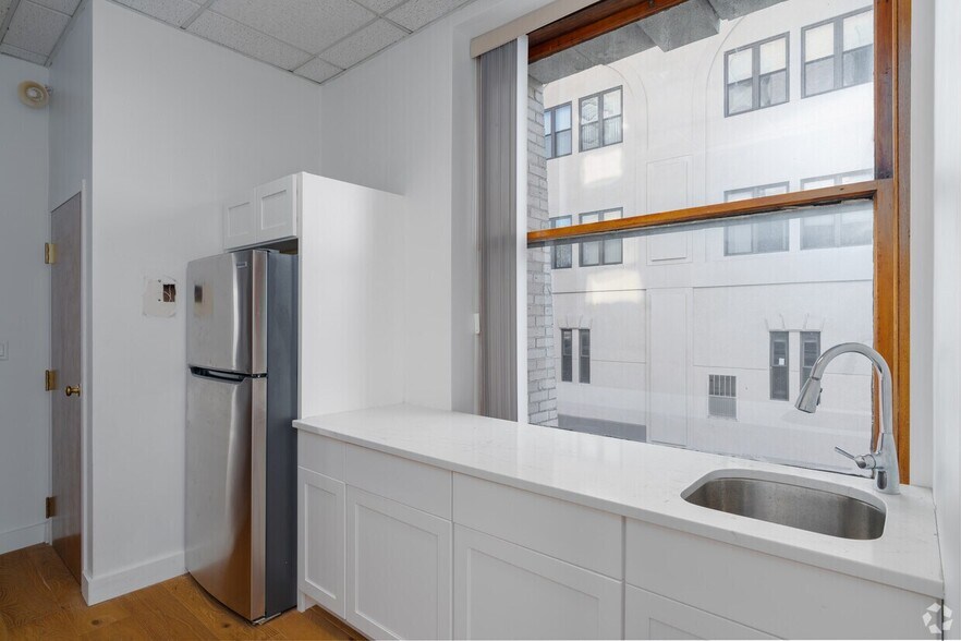 More Photos Of 92 High St, Medford Medical For Sale