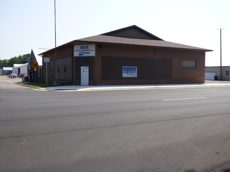 Primary Photo Of 106 N Renville St, Winthrop Office For Sale