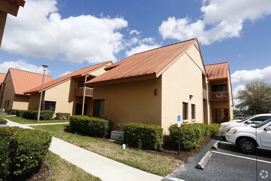 More Photos Of 2831 Ringling Blvd, Sarasota Medical For Sale