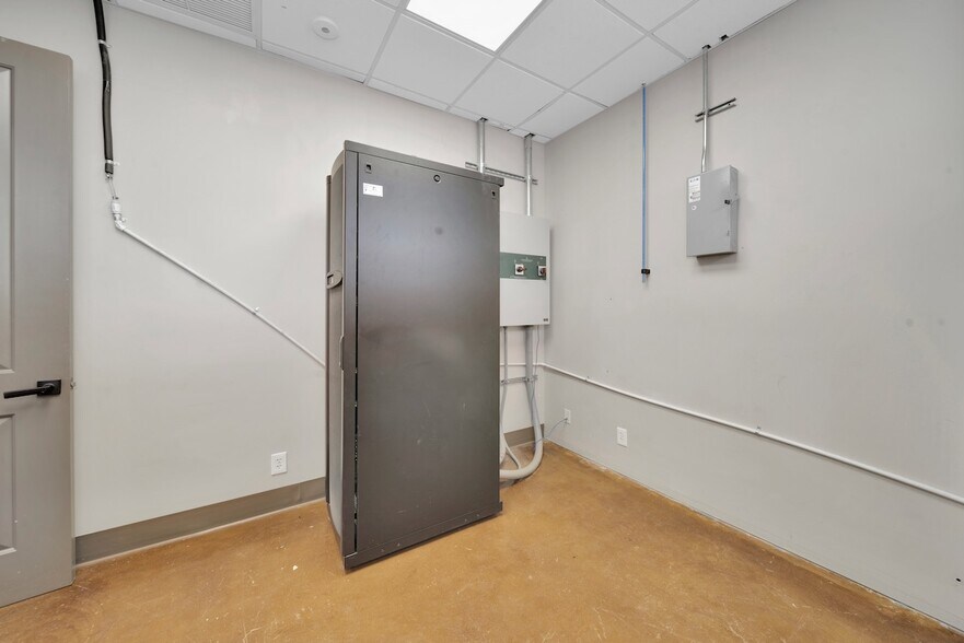 More Photos Of 6061 NE 14th Ave, Fort Lauderdale Medical For Lease