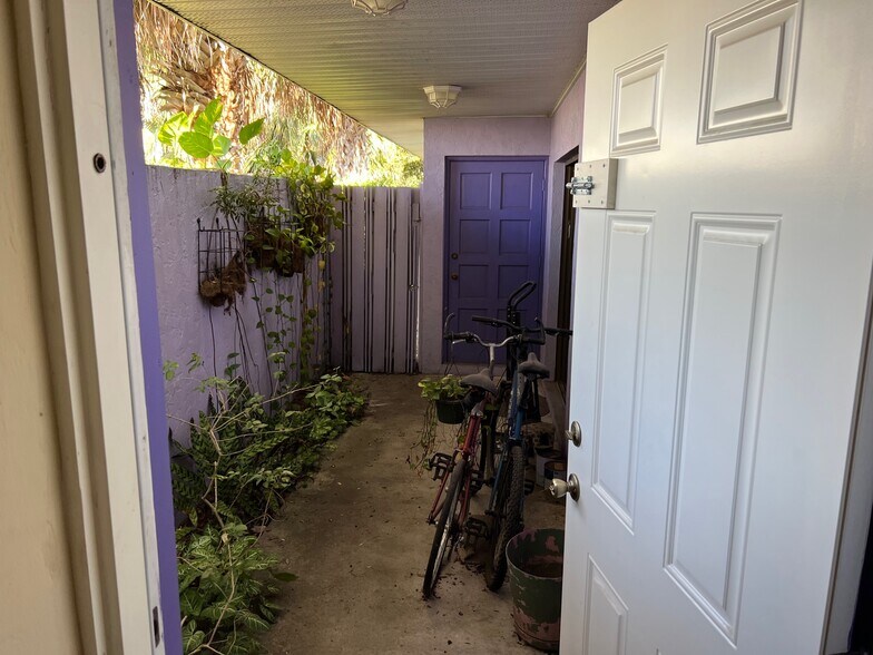 More Photos Of 410 SE 4th Ave, Gainesville Office For Lease