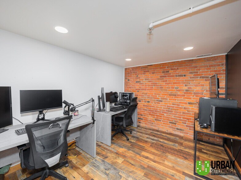 More Photos Of 417 W 1st Ave, Spokane Office For Sale