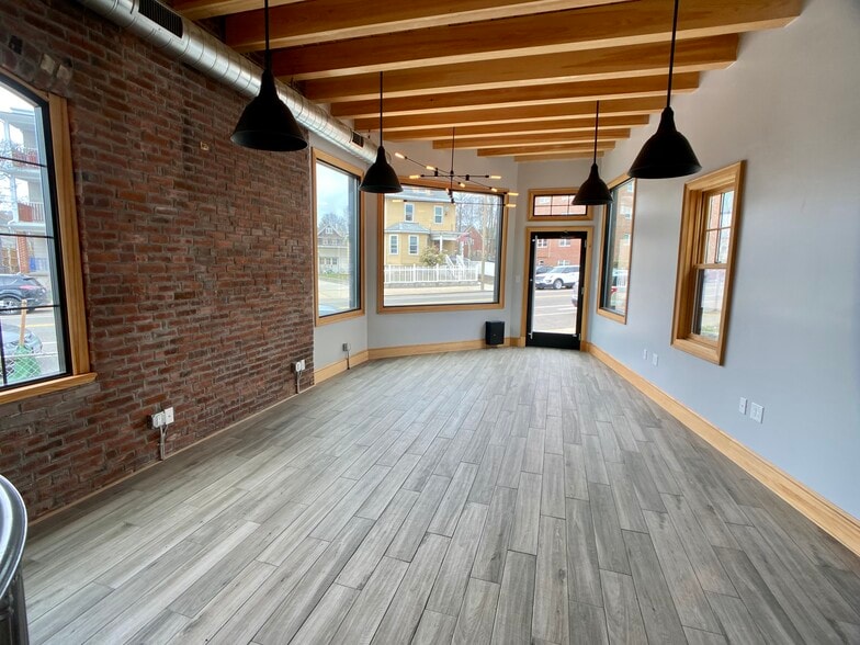 More Photos Of 192 Belgrade Ave, Roslindale Loft Creative Space For Sale
