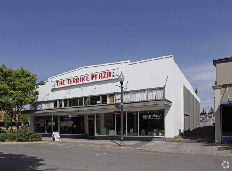 Primary Photo Of 136 SE 3rd Ave, Hillsboro Storefront For Lease