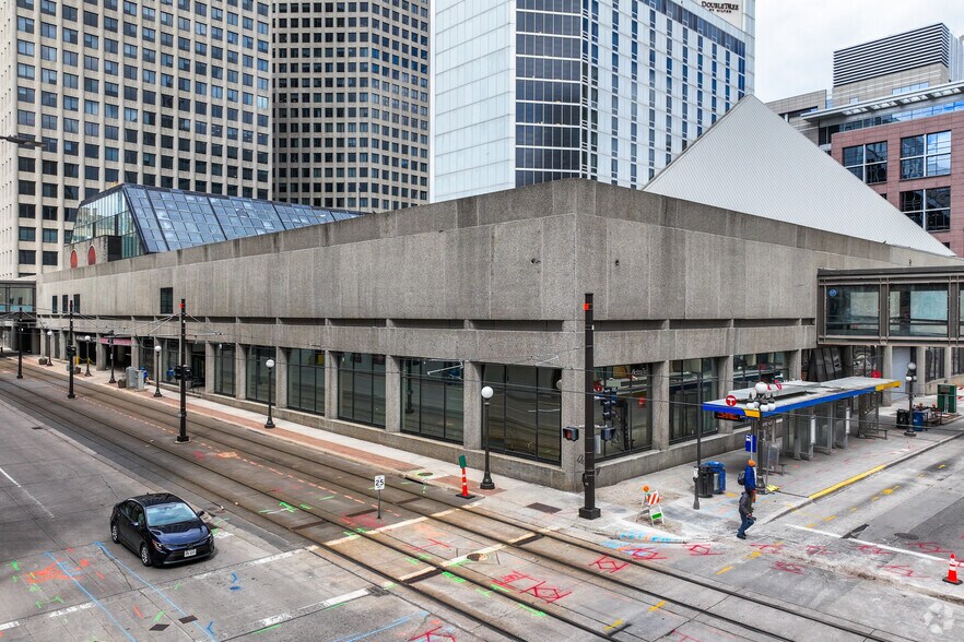 More Photos Of 444 Cedar St, Saint Paul General Retail For Lease