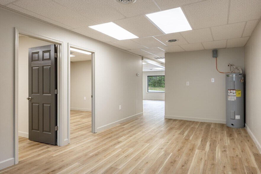 More Photos Of 175 NW Sequoia Rd, Cleveland Warehouse For Lease