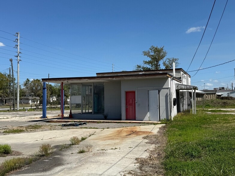More Photos Of 3960 Silver Star Rd, Orlando Auto Dealership For Sale