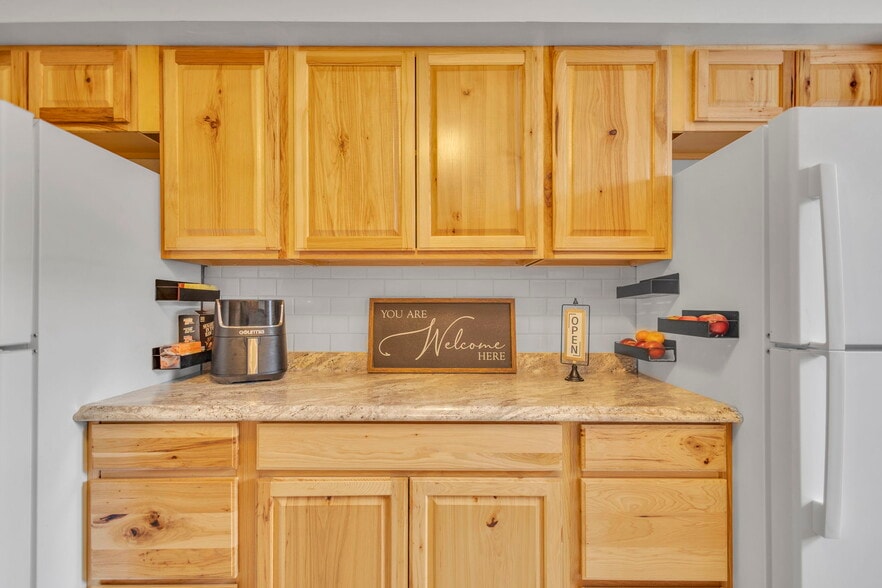 More Photos Of 106 Carr St, Nicholson Assisted Living For Sale