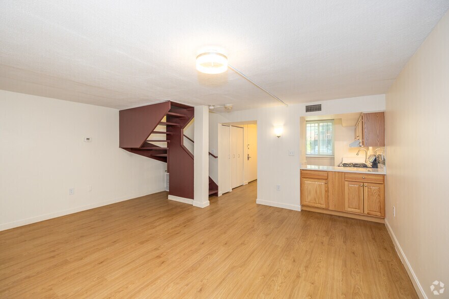 More Photos Of 490 Tremont St, Boston Apartments For Lease