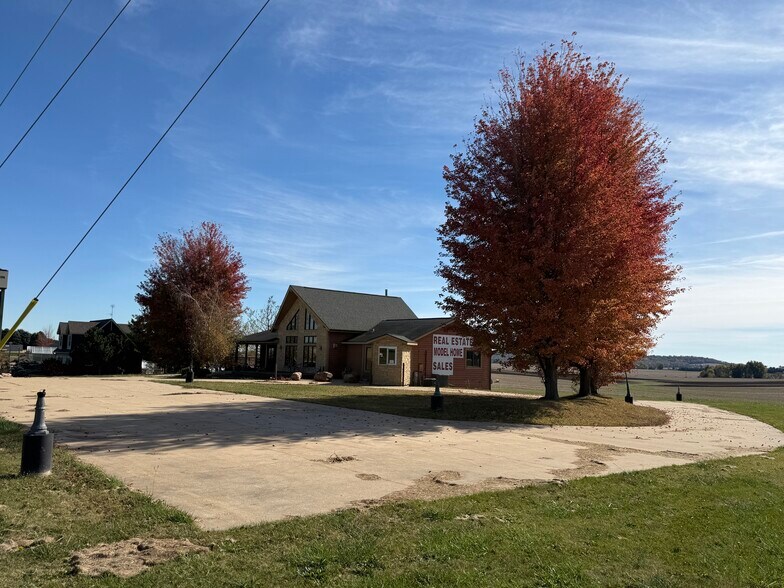 More Photos Of 11379 US Highway 20 E, Stockton Storefront Retail Office For Sale