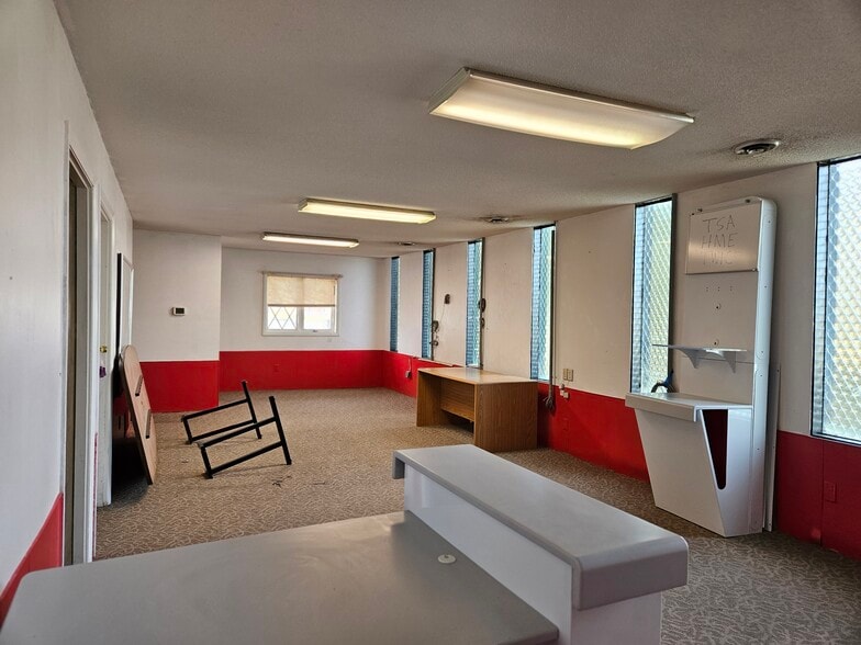 More Photos Of 3239 Christy Way S, Saginaw Office For Sale