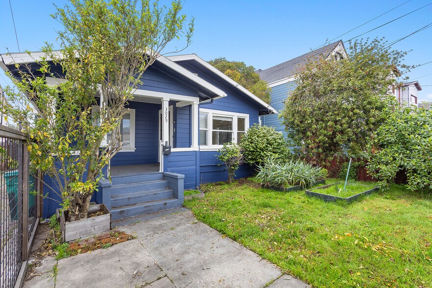 More Photos Of 3031 Chestnut St, Oakland Multifamily For Sale
