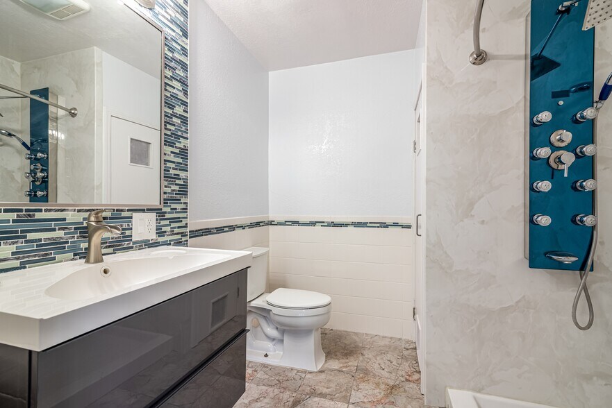 More Photos Of 1885-1899 W Jefferson Blvd, Los Angeles Apartments For Sale