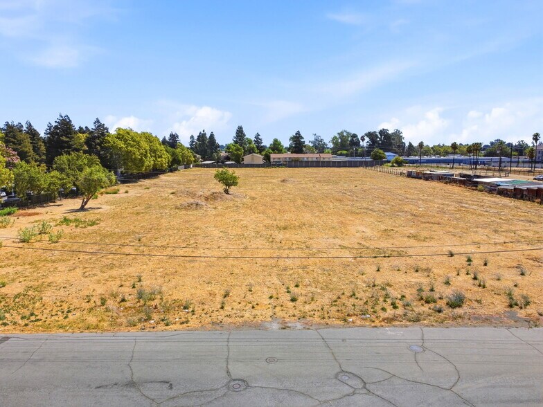 More Photos Of 1798 Blossom Ave, Fairfield Land For Sale