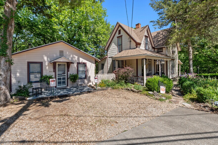 More Photos Of 5 Ojo St, Eureka Springs Hospitality For Sale