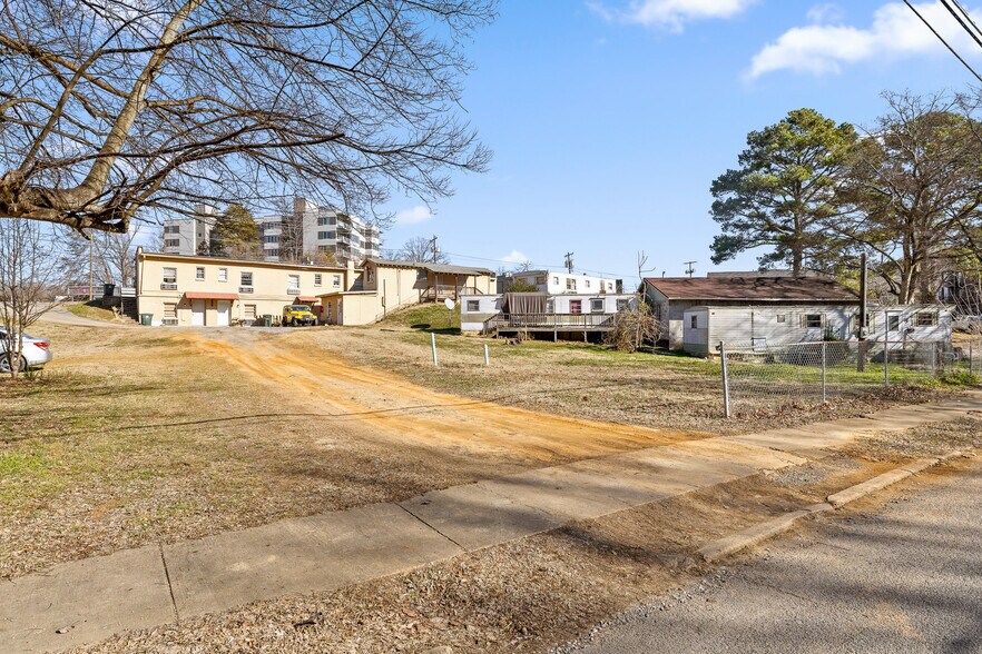 More Photos Of 442 Cherokee Blvd, Chattanooga Land For Sale
