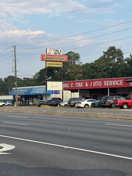 More Photos Of 2217 Manchester Expy, Columbus Auto Repair For Lease