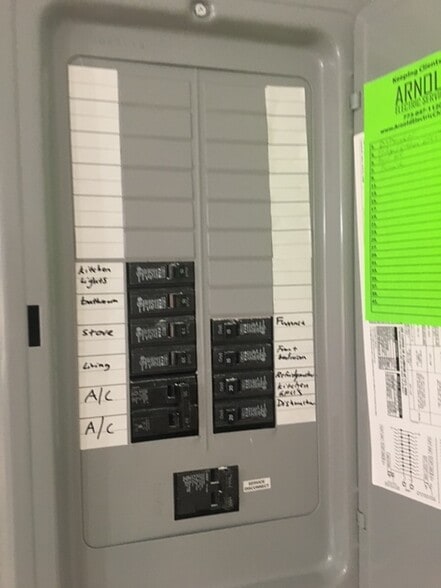 More Photos Of 2919 W Irving Park Rd, Chicago Office Residential For Sale