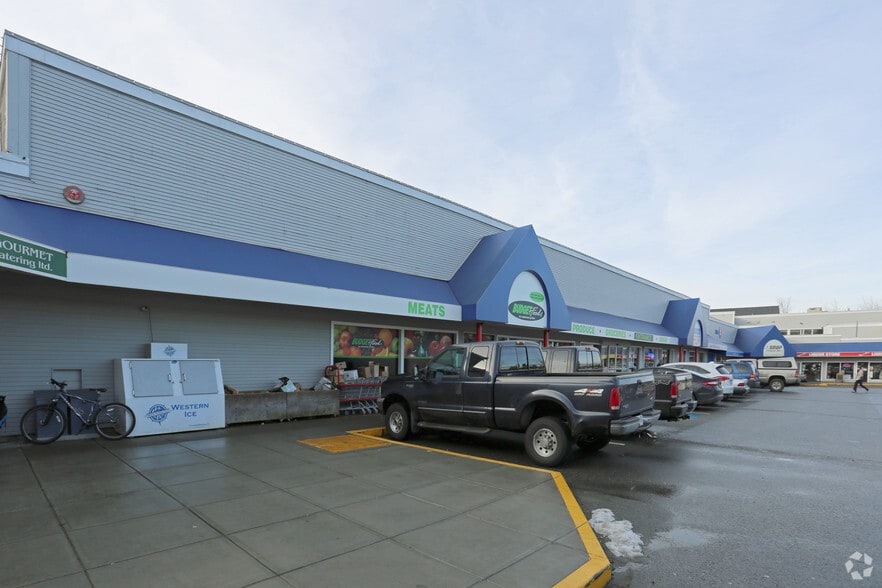 More Photos Of 4857-5000 Bridge St, Delta Freestanding For Lease