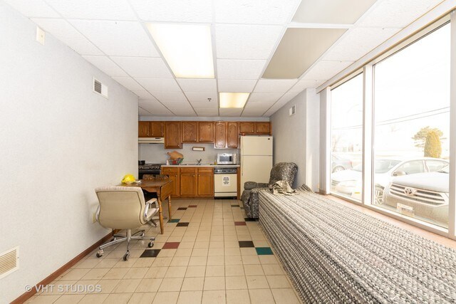 More Photos Of 5601 W 120th St, Alsip Light Distribution For Sale