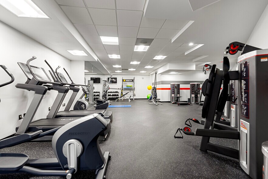 More Photos Of 2849 Paces Ferry Rd SE, Atlanta Office For Lease