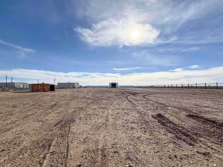 More Photos Of 11730 Highway 152, Pampa Warehouse For Sale