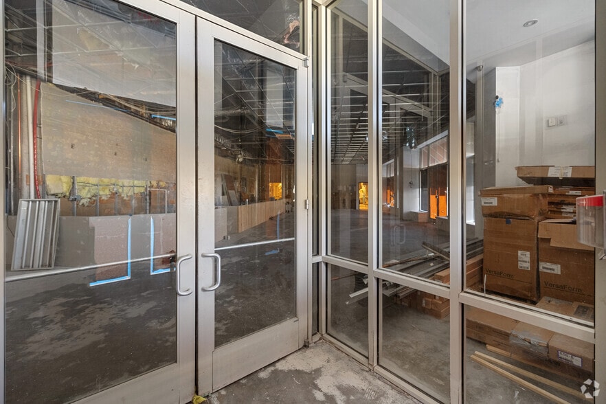 More Photos Of 2200 N Westmoreland St, Arlington Multifamily For Sale