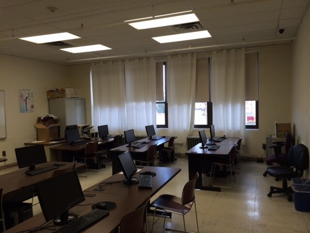 More Photos Of 910 Bergen Ave, Jersey City Office For Lease