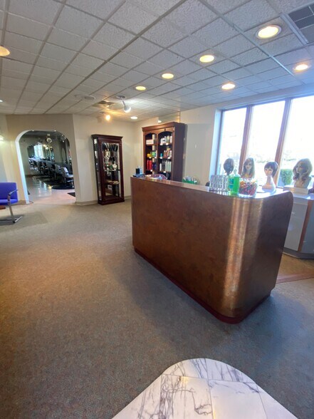 More Photos Of 55 S Progress Ave, Harrisburg Office For Sale