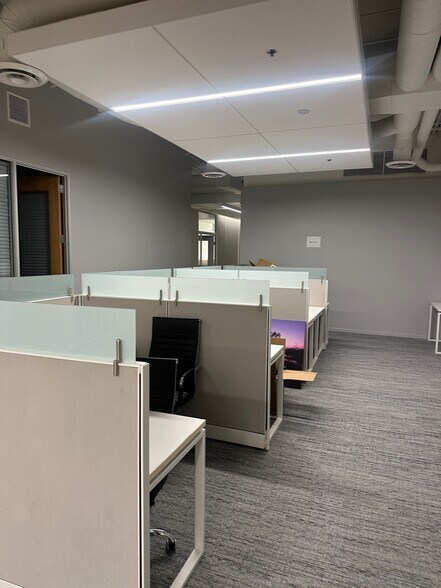 More Photos Of 7525 Irvine Center Dr, Irvine Office For Lease