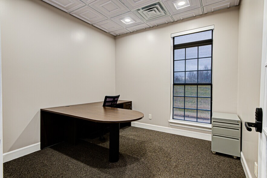 More Photos Of 3240 Office Pointe Pl, Louisville Coworking Space