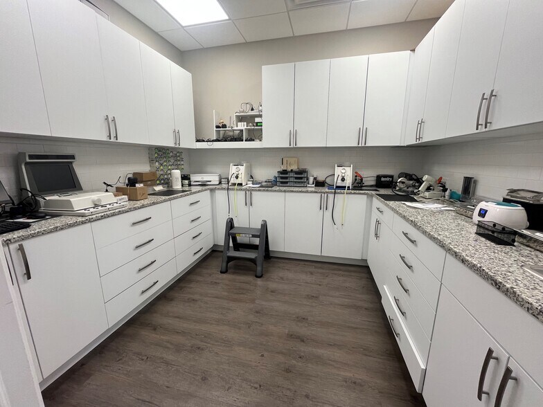 More Photos Of 502 Sheppard Rd, Voorhees Office For Sale