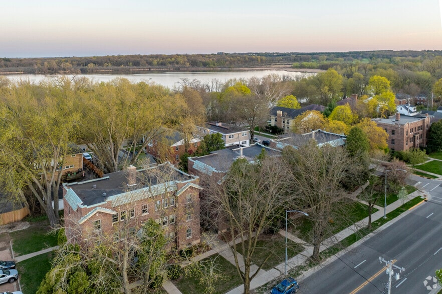 More Photos Of 2821 Monroe St, Madison Apartments For Sale