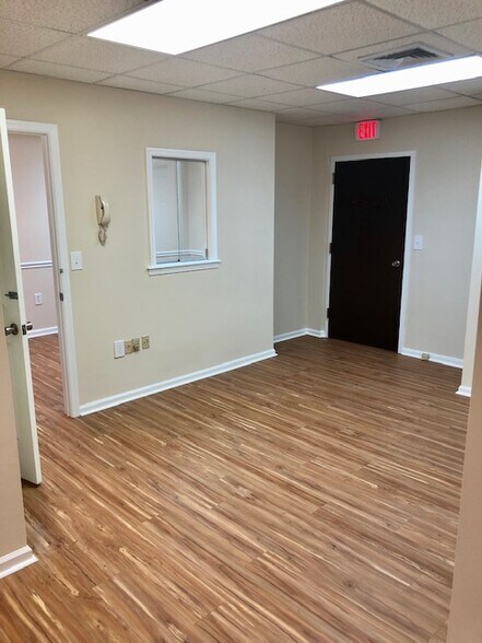 More Photos Of 10 Auer Ct, East Brunswick Medical For Sale